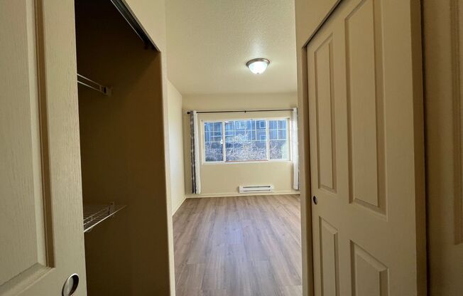 2 beds, 2 baths, $2,149, Unit #202