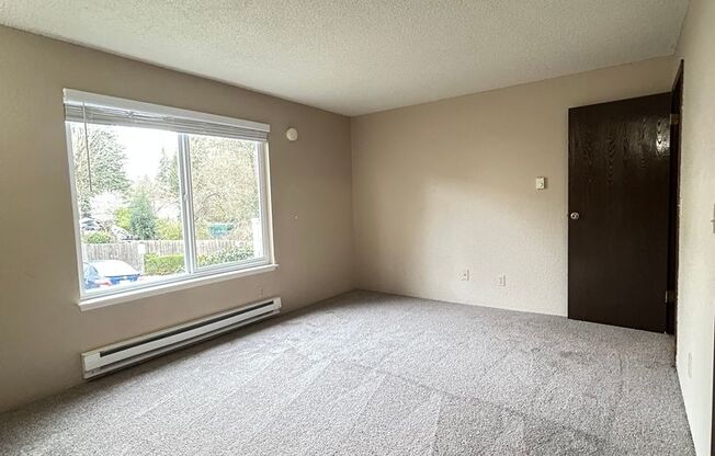 1 bed, 1 bath, 737 sqft, $1,466, Unit B10