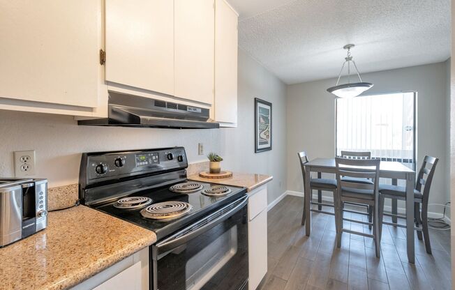 2 beds, 1 bath, $1,845, Unit Unit 902