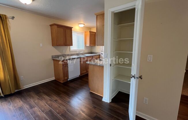 **$500 off!** Lovely 1BD|1BA in NE Portland!