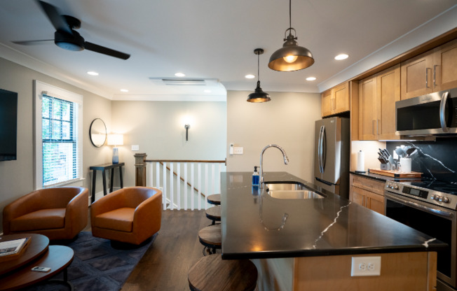 2030 W TRADE ST