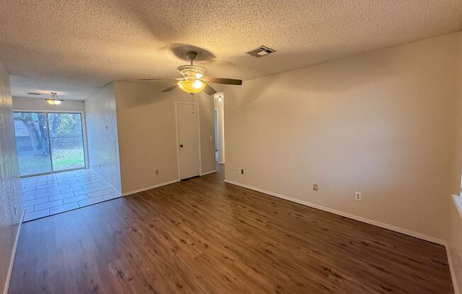 Mustang Schools – 3 Bedroom Home with Garage