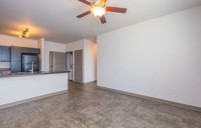 Trails Bend 2 Bedroom 2 Bath Living