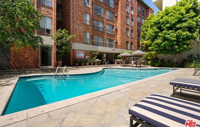 1 bed, 1 bath, 693 sqft, $3,000, Unit 228