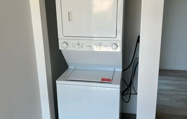1 bed, 1 bath, 650 sqft, $2,395, Unit 39