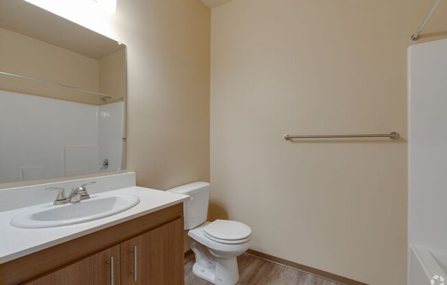 2 beds, 2 baths, 1,005 sqft, $1,725, Unit 192-312