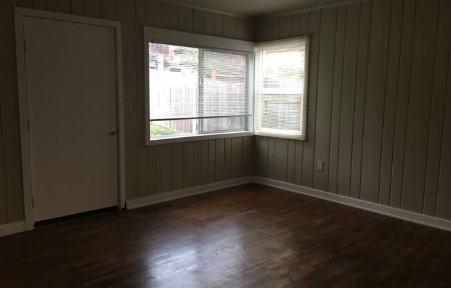 3 beds, 1 bath, $1,550