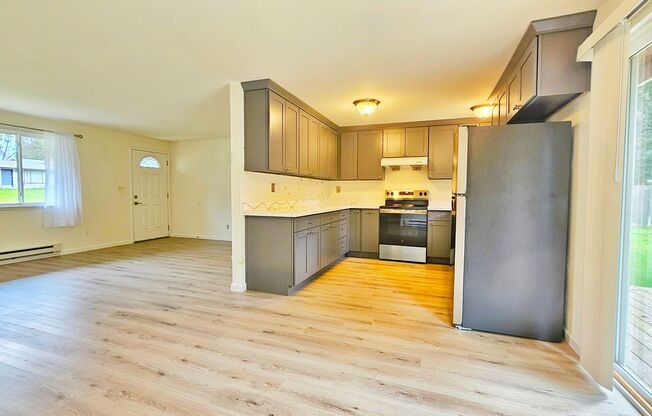 Beautiful 3 Bedroom 2 Bath Home in Kirkland