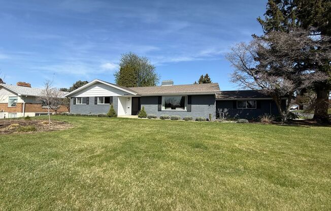 Beautiful Fully Furnished 3-Bedroom Home in Desirable West Valley!