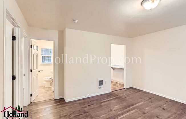 2 beds, 1 bath, 515 sqft, $1,255, Unit 4611 unit 1