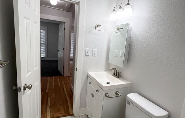 3 beds, 1 bath, $1,550