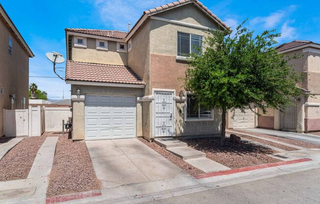 Gated Oasis: Renovated Home Gem!
