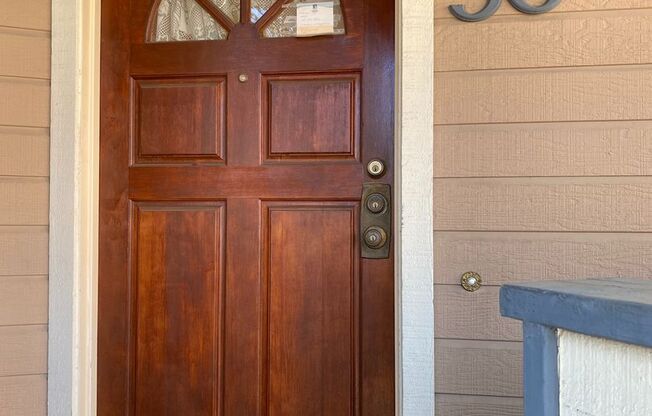 Spacious Townhome in University City for Rent!