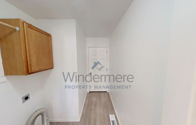 3 beds, 2 baths, $2,300