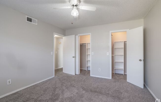 1 bed, 1 bath, $695, Unit 2505-E