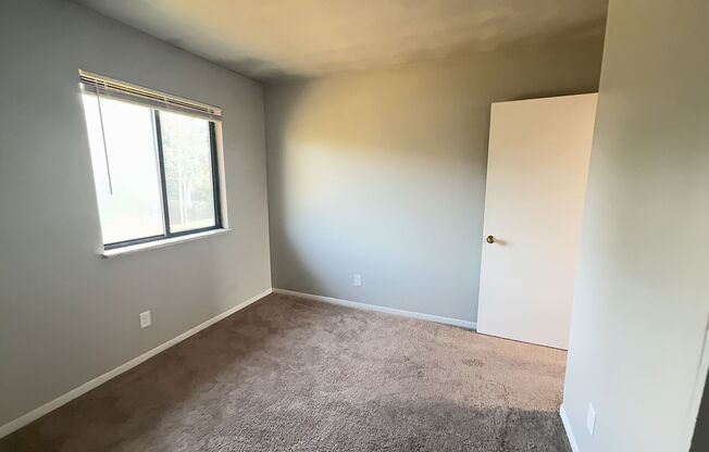 2 beds, 1 bath, 604 sqft, $772