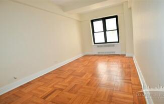 141 E 56th St