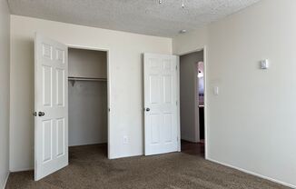 Port Au Fina (Saratoga Ave.)