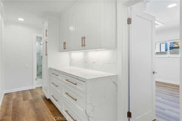 2 beds, 1 bath, 775 sqft, $2,800, Unit 6