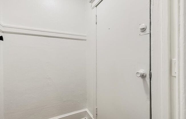 1 bed, 1 bath, 579 sqft, $1,250, Unit 411