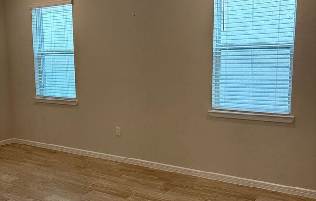 Spacious 5-Bedroom Home for Rent in Lake Preserve – Lake County, FL