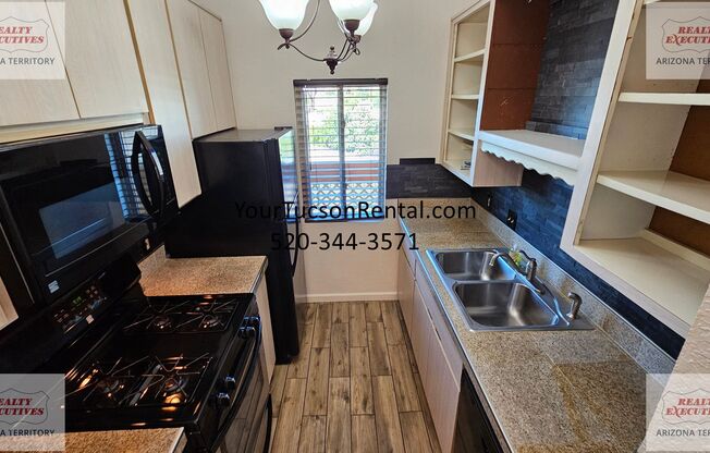 2 beds, 2 baths, $1,150, Unit 201