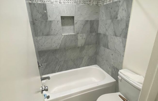 West Knoll Plaza Apartments