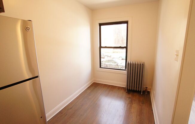 1 bed, 1 bath, 601 sqft, $1,950, Unit 2645-3W