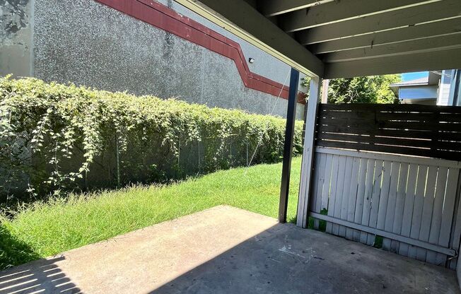 3 beds, 2 baths, 1,056 sqft, $1,940, Unit 1088