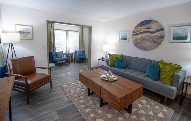 Large Living Room at Paces Ridge at Vinings, Atlanta, Georgia
