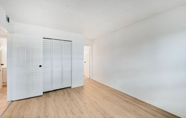 3 beds, 1.5 baths, 957 sqft, $2,099, Unit 2805-202