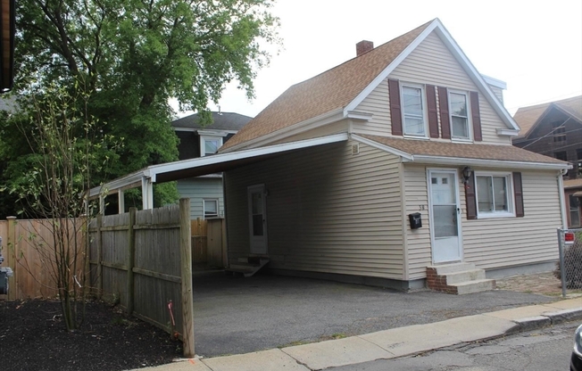 38 FISK AVE