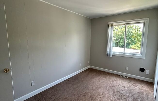 3 beds, 2.5 baths, 1,636 sqft, $1,379, Unit 729