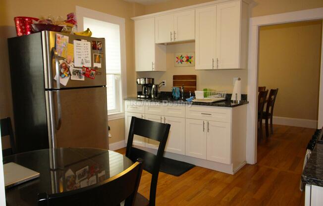 11 JOSEPH ST