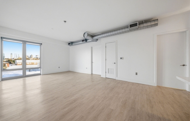 1 bed, 1 bath, 814 sqft, $3,400, Unit 410