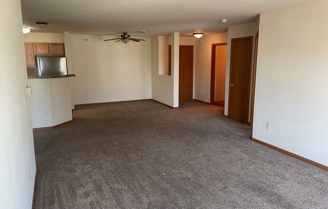 2 beds, 1 bath, 1,153 sqft, $1,610, Unit 931-305
