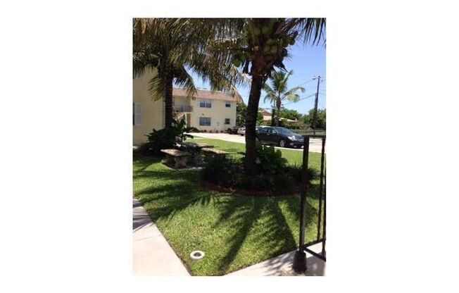 2 beds, 2 baths, $2,300, Unit 2521-02