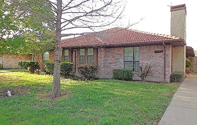 2 Bedrooms, 2 Bathrooms, Near Northhaven & Webb Chapel, Pet Friendly