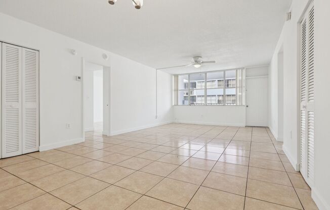 2 beds, 2 baths, 1,110 sqft, $2,300, Unit 211S