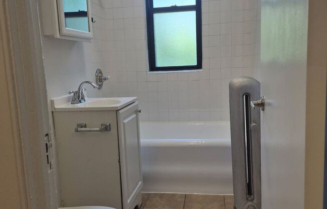 Studio, 1 bath, 300 sqft, $1,125, Unit 508