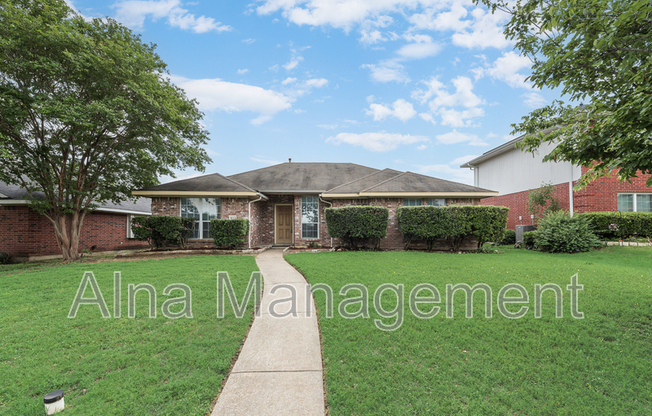 1443 CHAPMAN DR