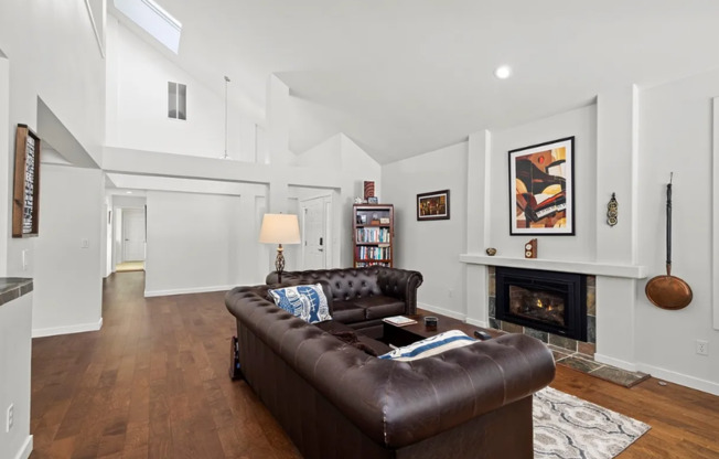 9032 Gleneagle Dr - Semiahmoo
