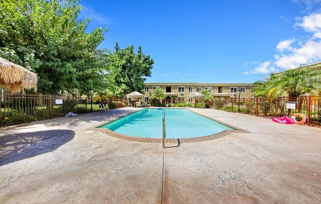 2 beds, 1 bath, $2,095, Unit # 47