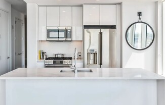 511 W 36 ST