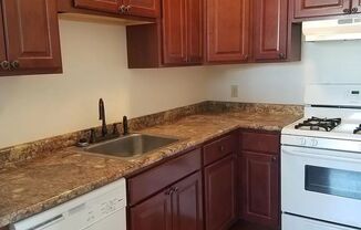 Studio, 1 bath, 372 sqft, $875, Unit 306