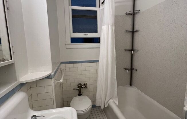 Studio, 1 bath, $1,828, Unit 25