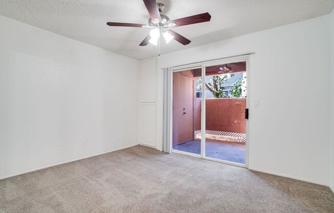 1 bed, 1 bath, 600 sqft, $2,000, Unit 10