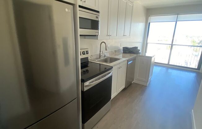 Studio, 1 bath, 436 sqft, $2,395, Unit Unit 414 (Furnished)