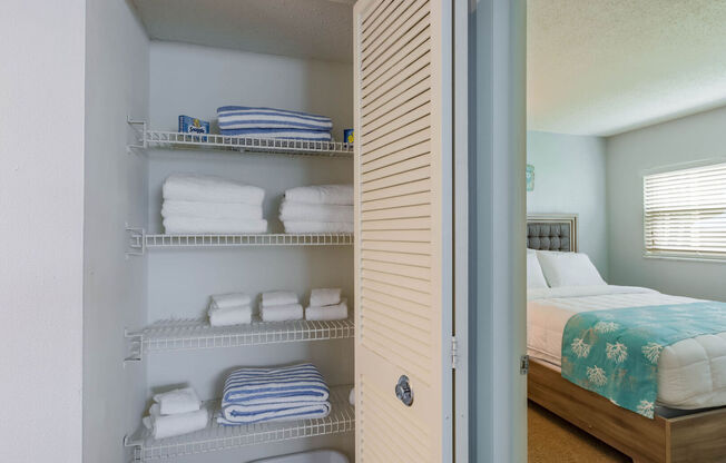 Imperial Palms Apartments