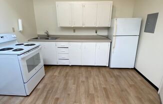 2 beds, 1 bath, 700 sqft, $1,400